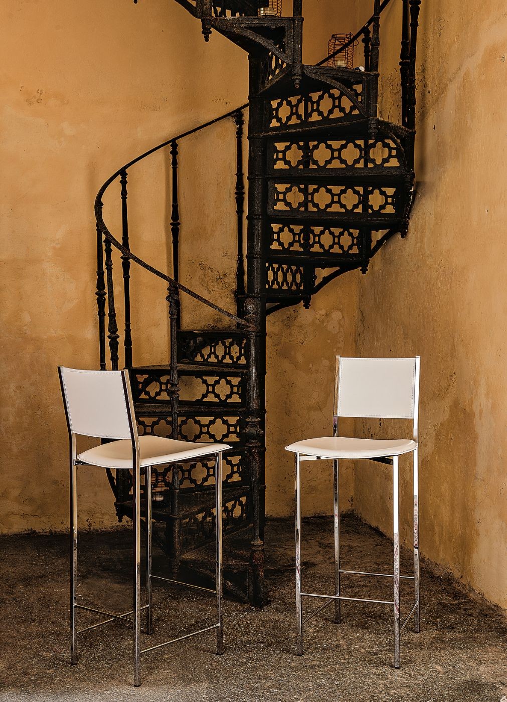 Alessio Product Image