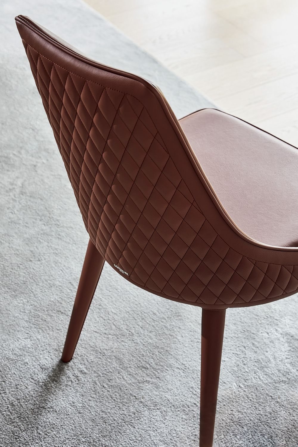 Clara Product Image