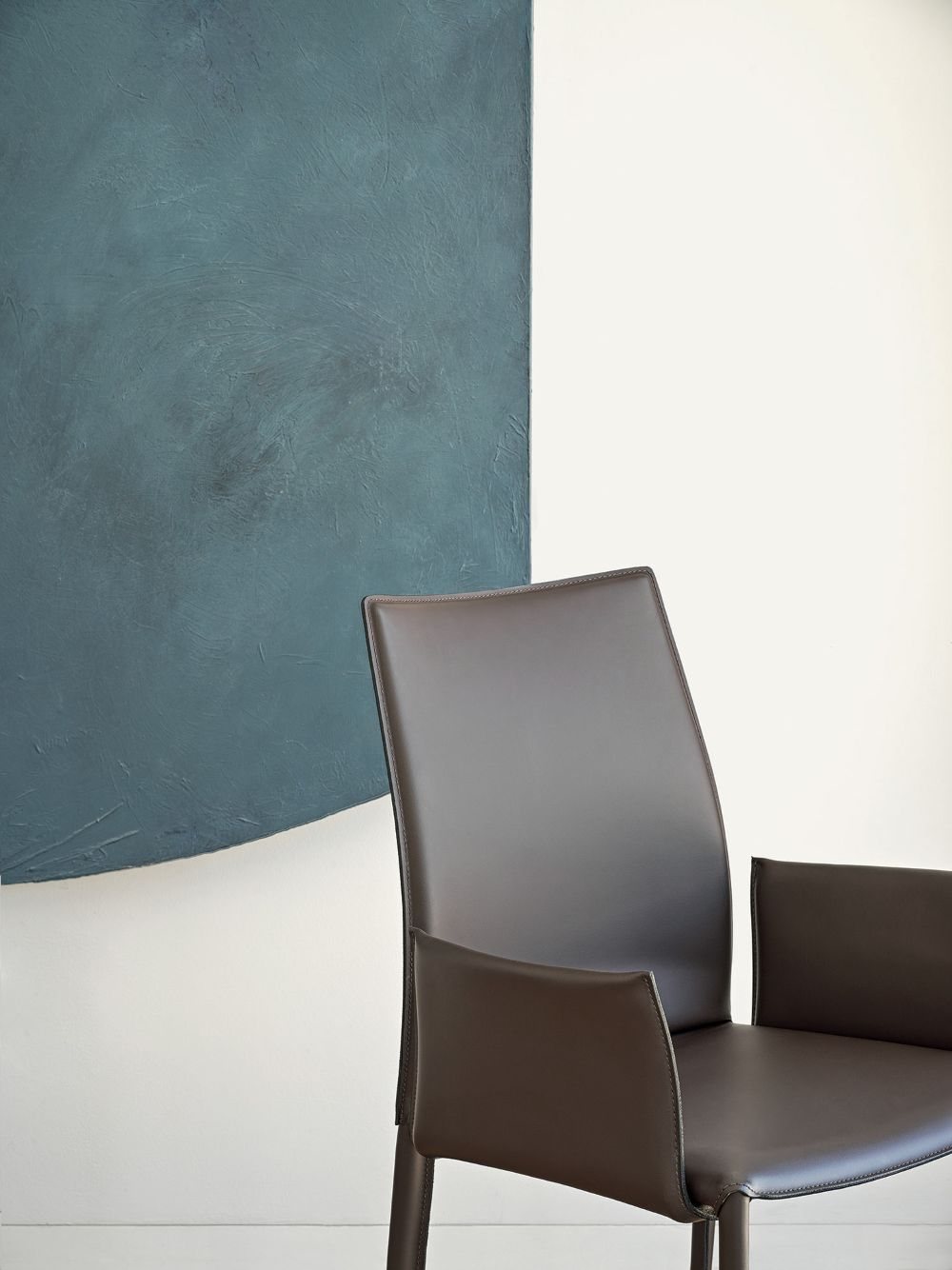 Linda Product Image