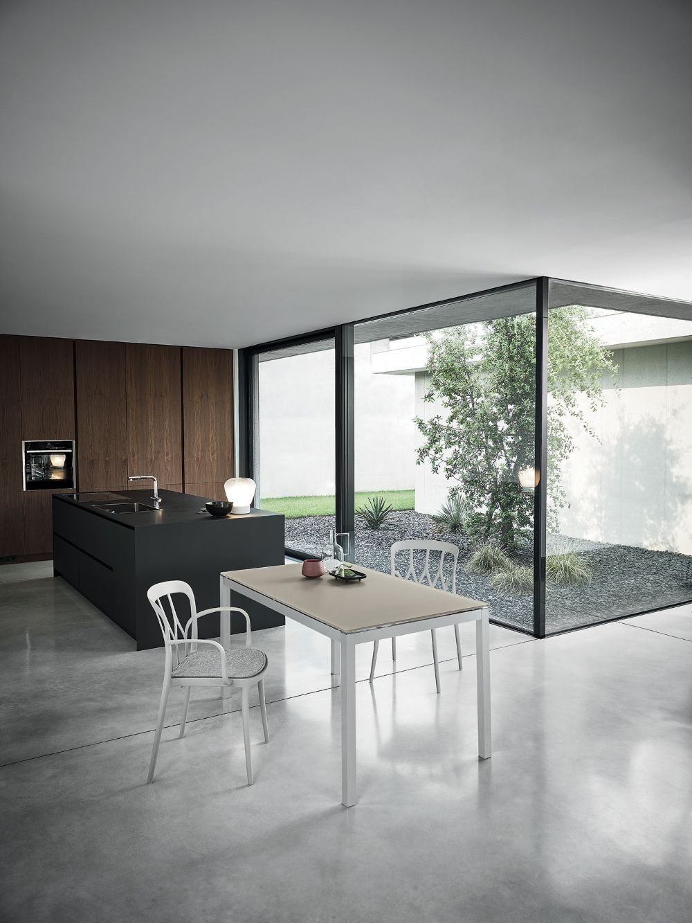 Mago Product Image